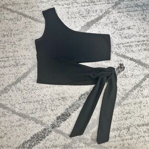 ONE SHOULDER TIE CROP TOP